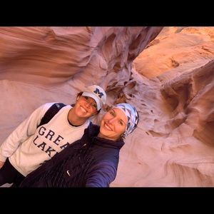 Meet your Posher, Kayla